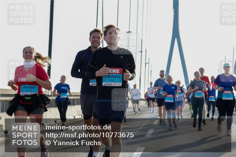 03.10.2026 - Köhlbrandbrückenlauf Yannick Fuchs http://msf.ph/oto/10773675 03.10.2026 09:32:29 Position 1 1677, 1087 meine-sportfotos.de