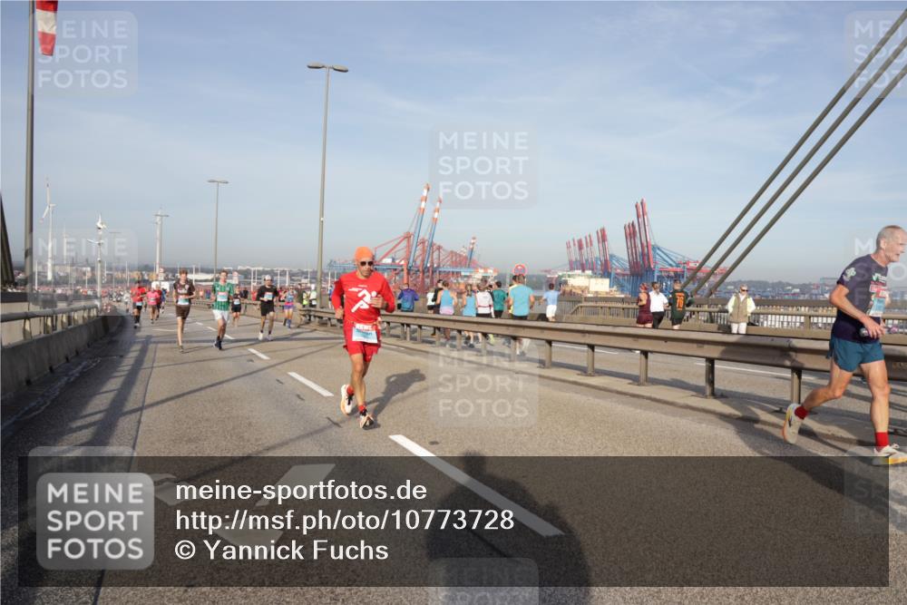 03.10.2026 - Köhlbrandbrückenlauf Yannick Fuchs http://msf.ph/oto/10773728 03.10.2026 09:37:03 Position 2  meine-sportfotos.de
