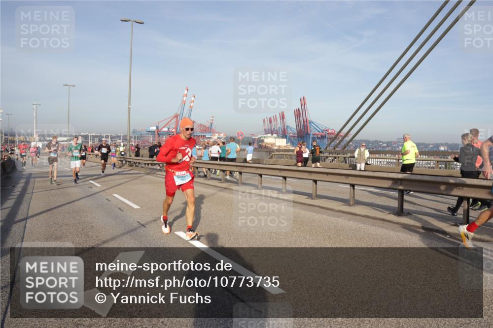 03.10.2026 - Köhlbrandbrückenlauf Yannick Fuchs http://msf.ph/oto/10773735 03.10.2026 09:37:03 Position 2  meine-sportfotos.de