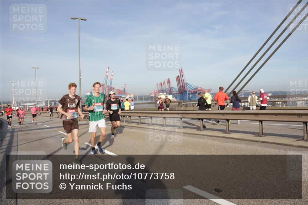 03.10.2026 - Köhlbrandbrückenlauf Yannick Fuchs http://msf.ph/oto/10773758 03.10.2026 09:37:05 Position 2  meine-sportfotos.de