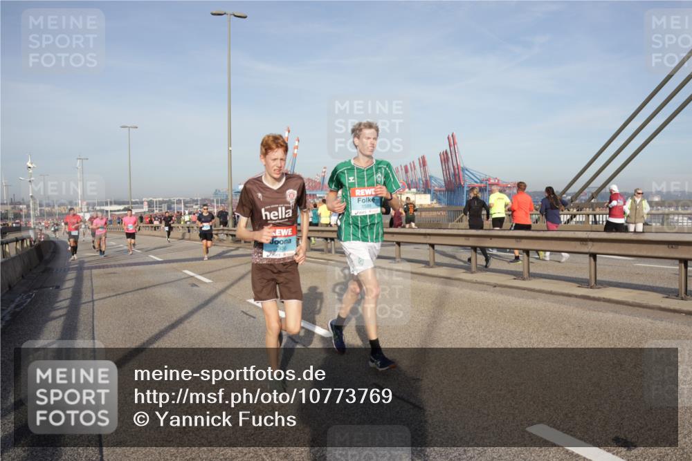 03.10.2026 - Köhlbrandbrückenlauf Yannick Fuchs http://msf.ph/oto/10773769 03.10.2026 09:37:06 Position 2 1588 meine-sportfotos.de