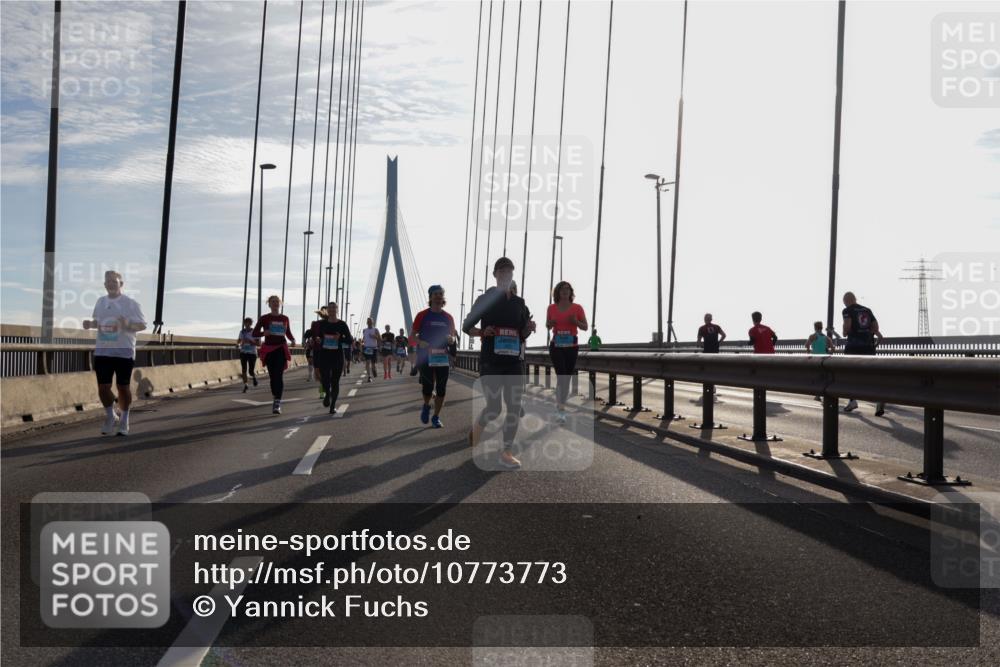 03.10.2026 - Köhlbrandbrückenlauf Yannick Fuchs http://msf.ph/oto/10773773 03.10.2026 09:32:38 Position 1  meine-sportfotos.de