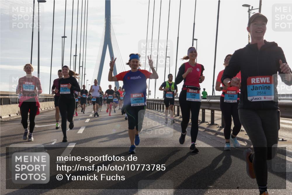03.10.2026 - Köhlbrandbrückenlauf Yannick Fuchs http://msf.ph/oto/10773785 03.10.2026 09:32:39 Position 1 1837, 1, 1849, 1847, 2514 meine-sportfotos.de