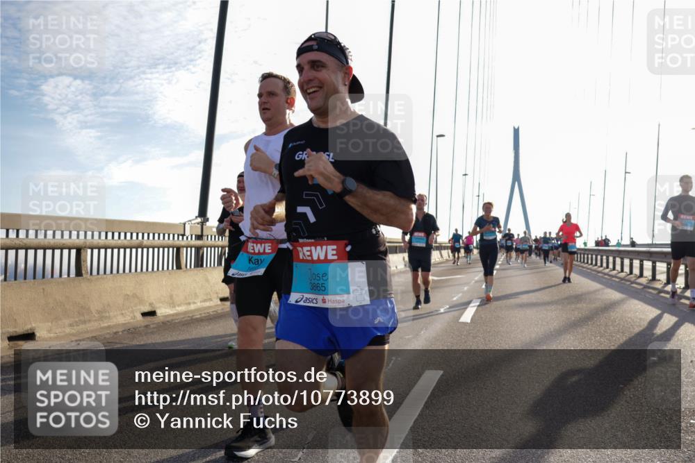 03.10.2026 - Köhlbrandbrückenlauf Yannick Fuchs http://msf.ph/oto/10773899 03.10.2026 09:32:46 Position 1 3865 meine-sportfotos.de