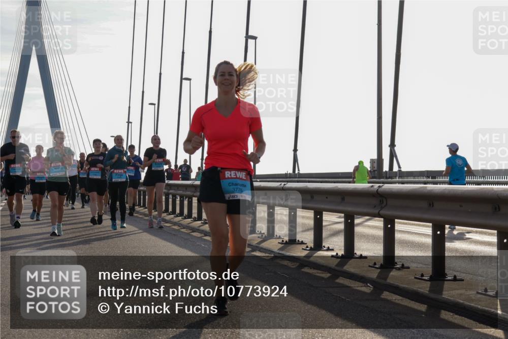 03.10.2026 - Köhlbrandbrückenlauf Yannick Fuchs http://msf.ph/oto/10773924 03.10.2026 09:32:49 Position 1 3776 meine-sportfotos.de