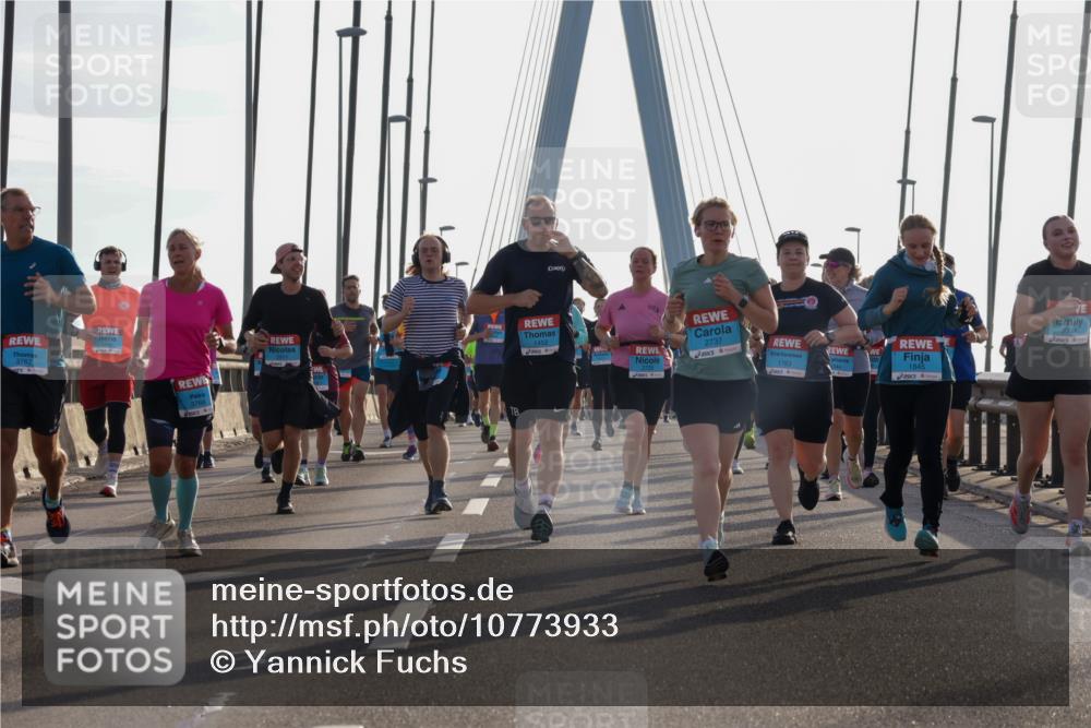 03.10.2026 - Köhlbrandbrückenlauf Yannick Fuchs http://msf.ph/oto/10773933 03.10.2026 09:32:49 Position 1 3767, 3766, 2911, 2737, 1783, 1845, 2746 meine-sportfotos.de