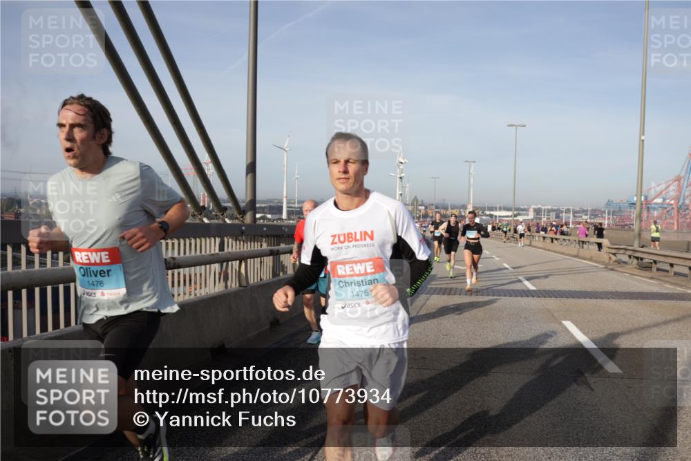 03.10.2026 - Köhlbrandbrückenlauf Yannick Fuchs http://msf.ph/oto/10773934 03.10.2026 09:37:43 Position 2 1476, 1475 meine-sportfotos.de