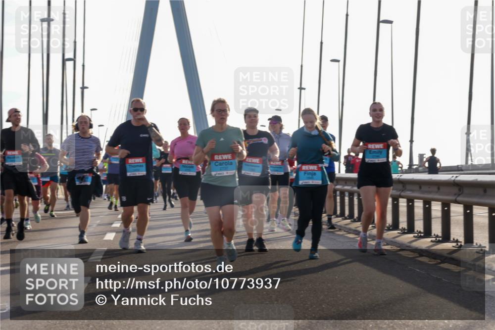 03.10.2026 - Köhlbrandbrückenlauf Yannick Fuchs http://msf.ph/oto/10773937 03.10.2026 09:32:50 Position 1  meine-sportfotos.de