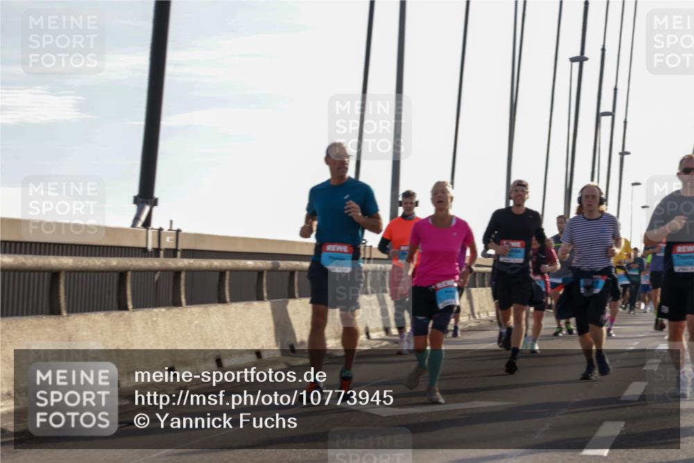03.10.2026 - Köhlbrandbrückenlauf Yannick Fuchs http://msf.ph/oto/10773945 03.10.2026 09:32:50 Position 1  meine-sportfotos.de