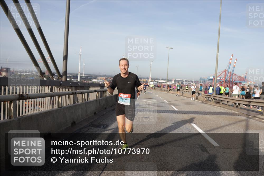 03.10.2026 - Köhlbrandbrückenlauf Yannick Fuchs http://msf.ph/oto/10773970 03.10.2026 09:37:49 Position 2 2151 meine-sportfotos.de