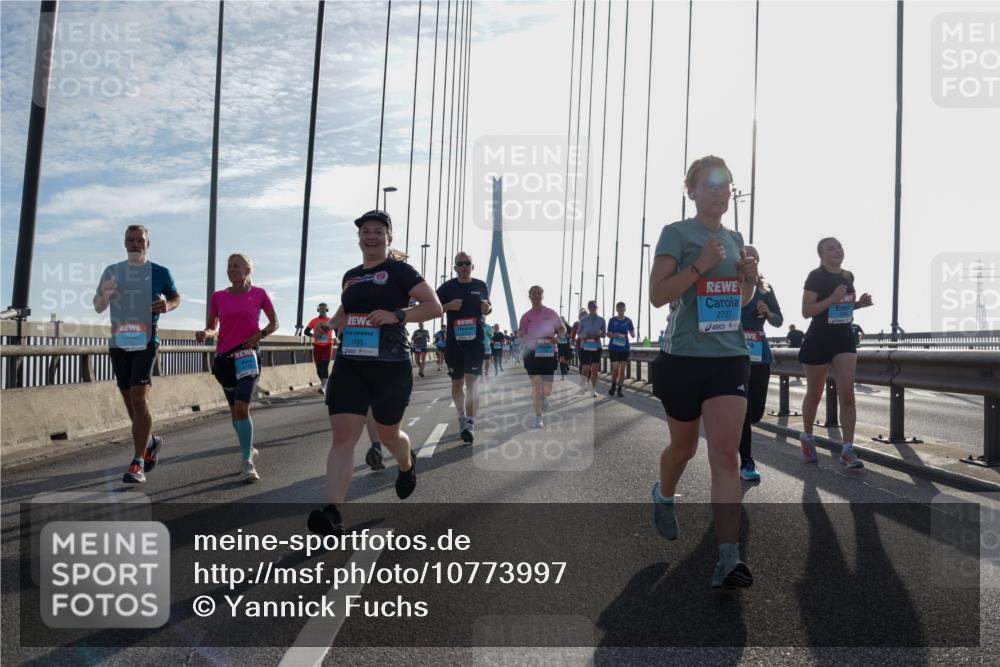03.10.2026 - Köhlbrandbrückenlauf Yannick Fuchs http://msf.ph/oto/10773997 03.10.2026 09:32:54 Position 1 1783, 2737 meine-sportfotos.de