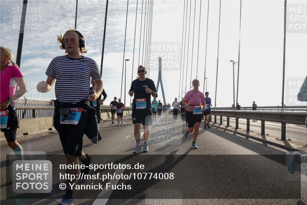 03.10.2026 - Köhlbrandbrückenlauf Yannick Fuchs http://msf.ph/oto/10774008 03.10.2026 09:32:55 Position 1 66 meine-sportfotos.de
