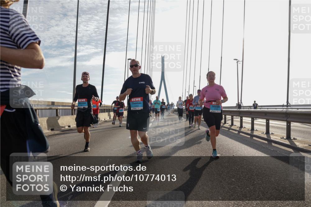 03.10.2026 - Köhlbrandbrückenlauf Yannick Fuchs http://msf.ph/oto/10774013 03.10.2026 09:32:55 Position 1 1452 meine-sportfotos.de