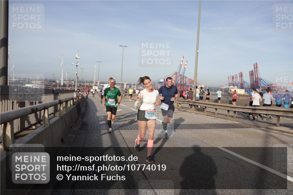 03.10.2026 - Köhlbrandbrückenlauf Yannick Fuchs http://msf.ph/oto/10774019 03.10.2026 09:37:58 Position 2 2239 meine-sportfotos.de