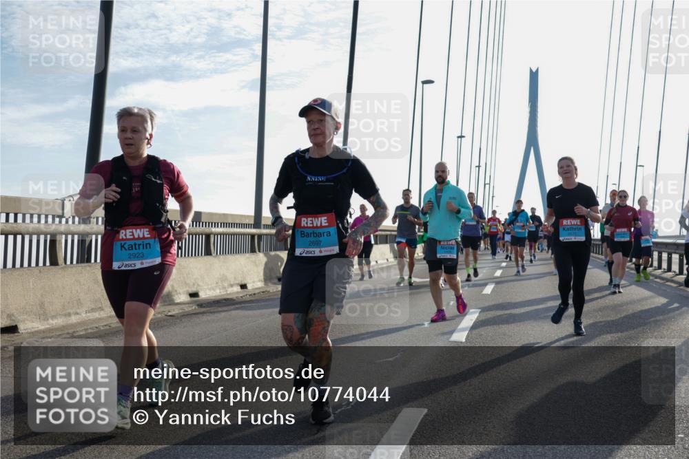 03.10.2026 - Köhlbrandbrückenlauf Yannick Fuchs http://msf.ph/oto/10774044 03.10.2026 09:32:59 Position 1 10, 2923, 2697 meine-sportfotos.de