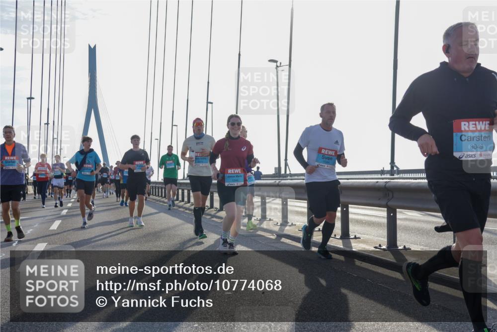 03.10.2026 - Köhlbrandbrückenlauf Yannick Fuchs http://msf.ph/oto/10774068 03.10.2026 09:33:01 Position 1 361, 1044, 3049 meine-sportfotos.de
