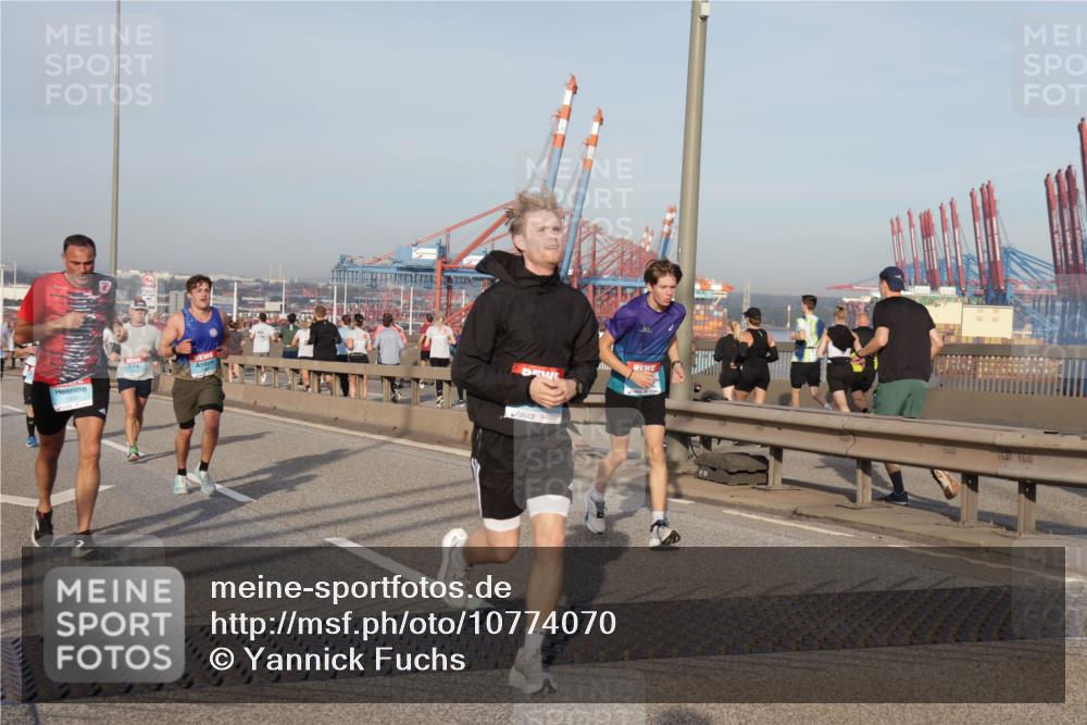 03.10.2026 - Köhlbrandbrückenlauf Yannick Fuchs http://msf.ph/oto/10774070 03.10.2026 09:38:06 Position 2  meine-sportfotos.de