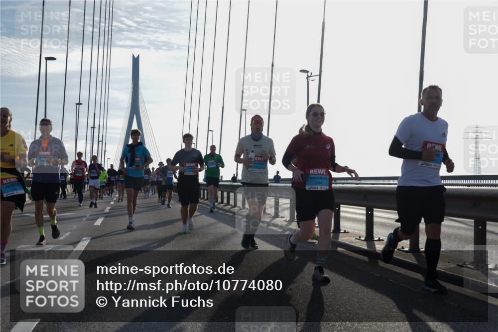 03.10.2026 - Köhlbrandbrückenlauf Yannick Fuchs http://msf.ph/oto/10774080 03.10.2026 09:33:02 Position 1 1120, 1244 meine-sportfotos.de