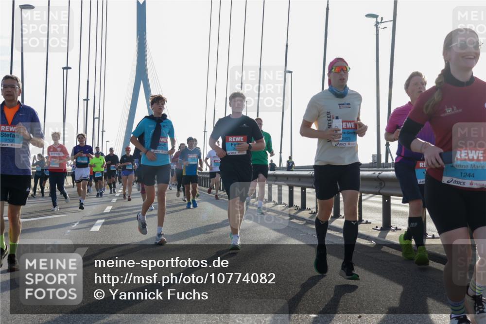 03.10.2026 - Köhlbrandbrückenlauf Yannick Fuchs http://msf.ph/oto/10774082 03.10.2026 09:33:02 Position 1 3102, 361, 1157, 2875, 1244 meine-sportfotos.de