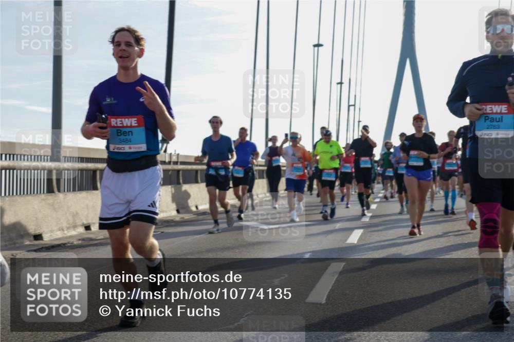 03.10.2026 - Köhlbrandbrückenlauf Yannick Fuchs http://msf.ph/oto/10774135 03.10.2026 09:33:06 Position 1 3484, 2763 meine-sportfotos.de