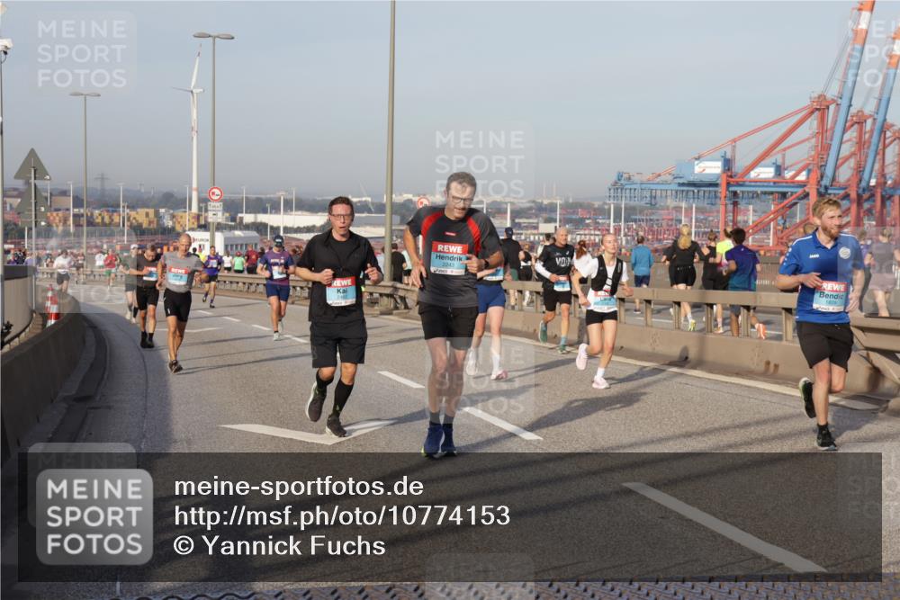 03.10.2026 - Köhlbrandbrückenlauf Yannick Fuchs http://msf.ph/oto/10774153 03.10.2026 09:38:17 Position 2  meine-sportfotos.de