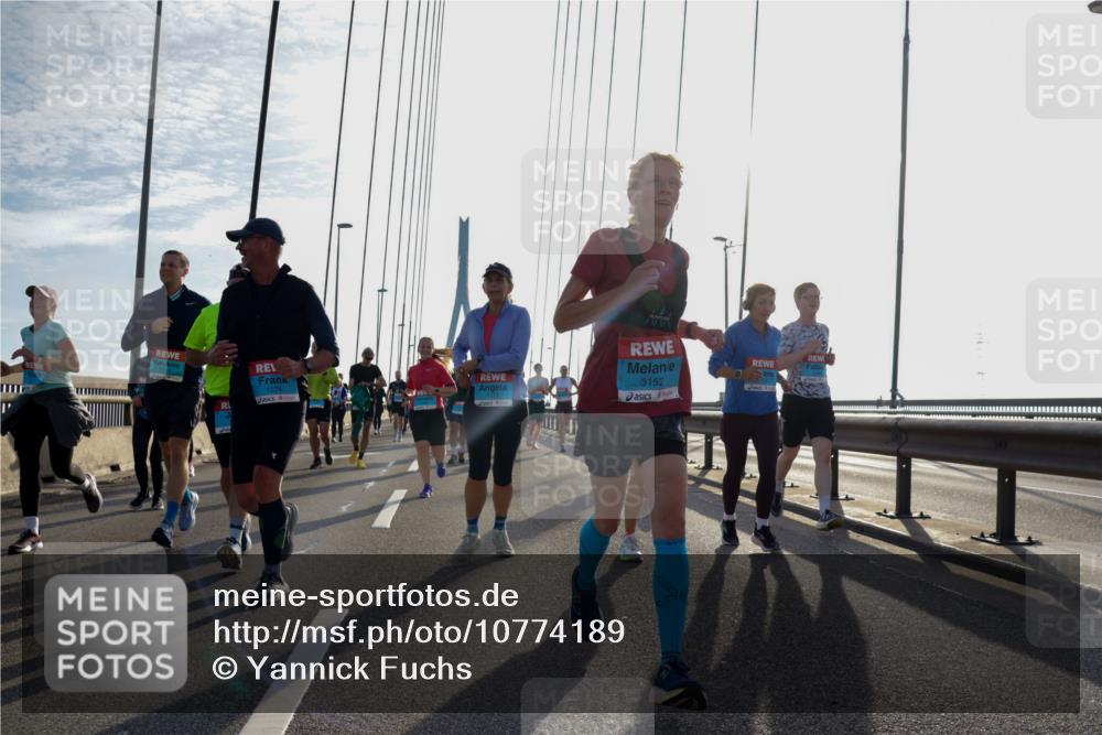 03.10.2026 - Köhlbrandbrückenlauf Yannick Fuchs http://msf.ph/oto/10774189 03.10.2026 09:33:12 Position 1 1274, 3152 meine-sportfotos.de