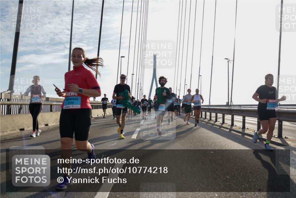 03.10.2026 - Köhlbrandbrückenlauf Yannick Fuchs http://msf.ph/oto/10774218 03.10.2026 09:33:14 Position 1 2996 meine-sportfotos.de