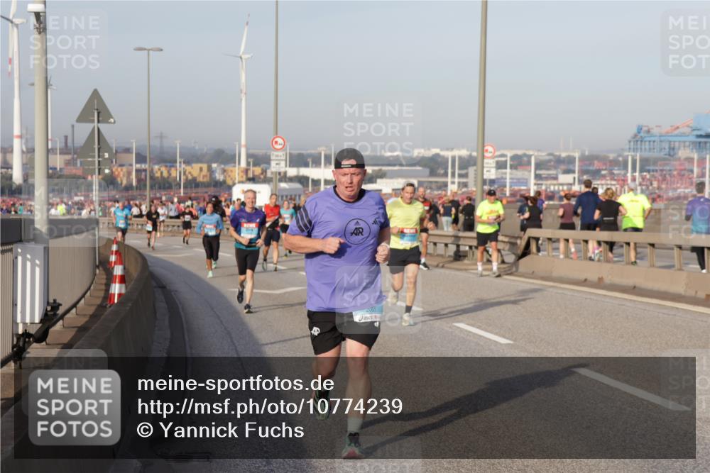 03.10.2026 - Köhlbrandbrückenlauf Yannick Fuchs http://msf.ph/oto/10774239 03.10.2026 09:38:37 Position 2 2061 meine-sportfotos.de