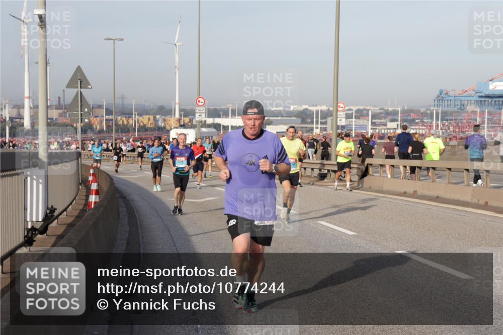 03.10.2026 - Köhlbrandbrückenlauf Yannick Fuchs http://msf.ph/oto/10774244 03.10.2026 09:38:37 Position 2 500, 1 meine-sportfotos.de