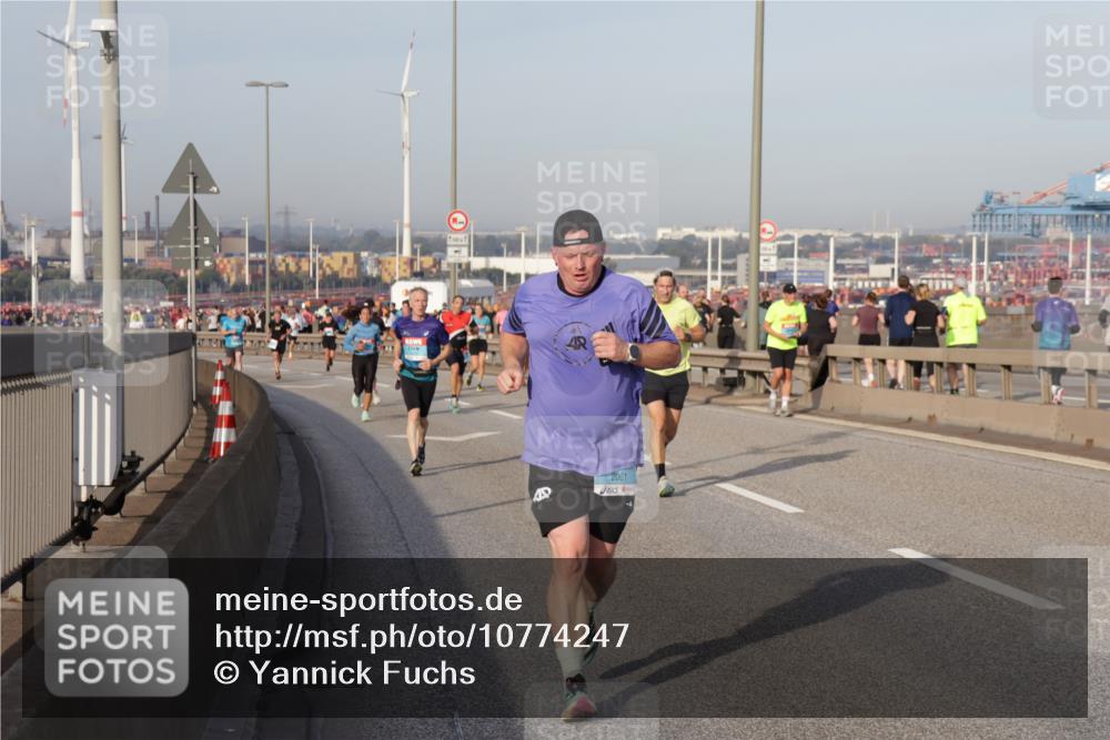 03.10.2026 - Köhlbrandbrückenlauf Yannick Fuchs http://msf.ph/oto/10774247 03.10.2026 09:38:37 Position 2 2061 meine-sportfotos.de