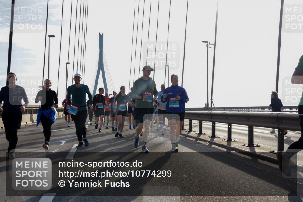 03.10.2026 - Köhlbrandbrückenlauf Yannick Fuchs http://msf.ph/oto/10774299 03.10.2026 09:33:20 Position 1  meine-sportfotos.de