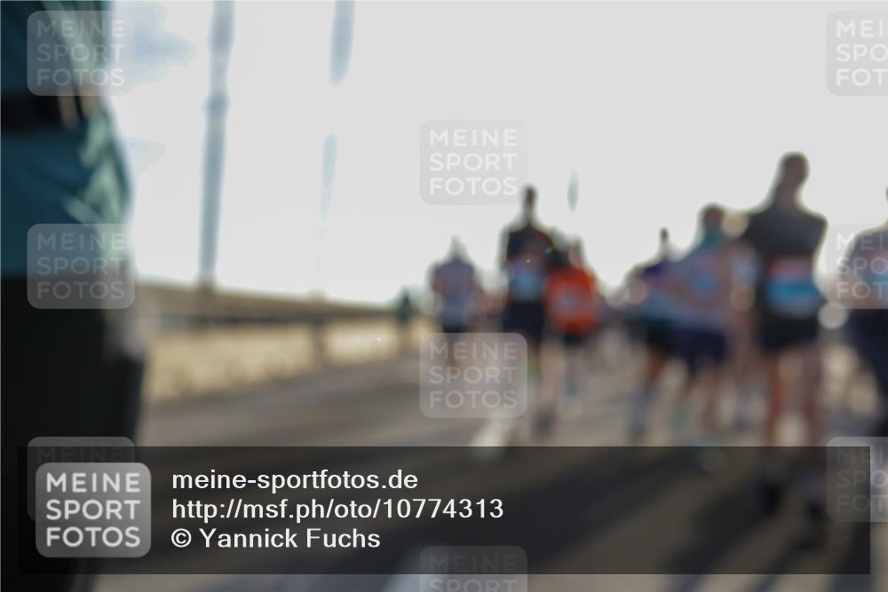 03.10.2026 - Köhlbrandbrückenlauf Yannick Fuchs http://msf.ph/oto/10774313 03.10.2026 09:33:23 Position 1  meine-sportfotos.de