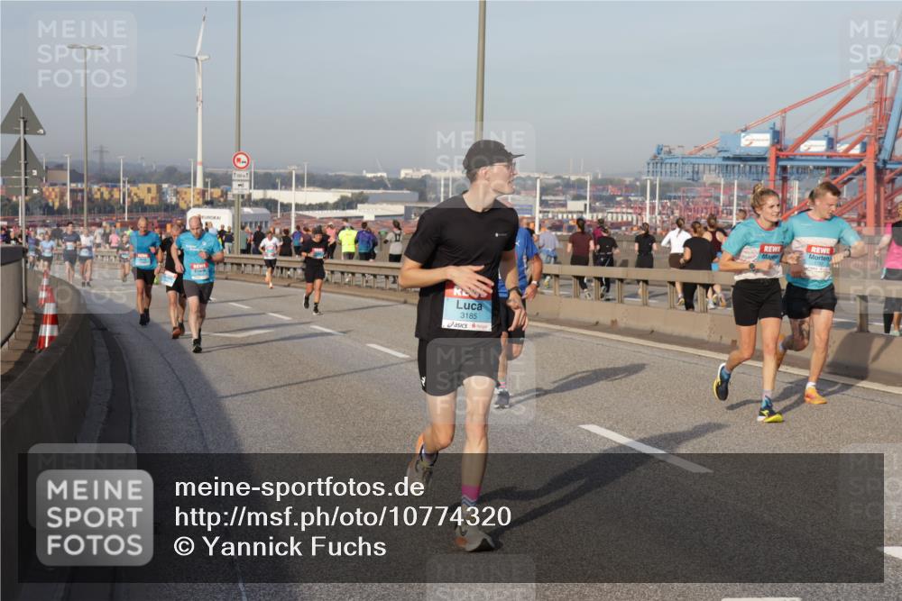 03.10.2026 - Köhlbrandbrückenlauf Yannick Fuchs http://msf.ph/oto/10774320 03.10.2026 09:38:48 Position 2 12345, 3185 meine-sportfotos.de