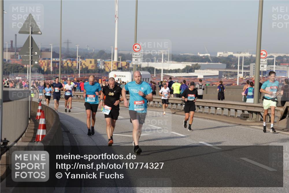 03.10.2026 - Köhlbrandbrückenlauf Yannick Fuchs http://msf.ph/oto/10774327 03.10.2026 09:38:49 Position 2 1500, 500 meine-sportfotos.de