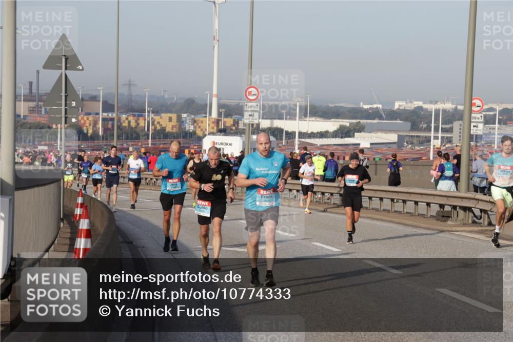03.10.2026 - Köhlbrandbrückenlauf Yannick Fuchs http://msf.ph/oto/10774333 03.10.2026 09:38:50 Position 2 1500, 58, 500 meine-sportfotos.de