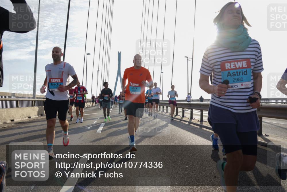 03.10.2026 - Köhlbrandbrückenlauf Yannick Fuchs http://msf.ph/oto/10774336 03.10.2026 09:33:25 Position 1 1689, 3236, 2980 meine-sportfotos.de