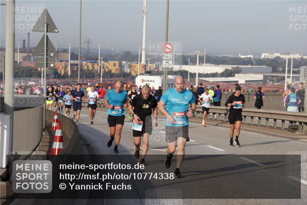 03.10.2026 - Köhlbrandbrückenlauf Yannick Fuchs http://msf.ph/oto/10774338 03.10.2026 09:38:50 Position 2 1500 meine-sportfotos.de