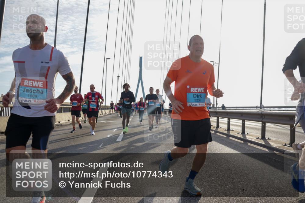 03.10.2026 - Köhlbrandbrückenlauf Yannick Fuchs http://msf.ph/oto/10774343 03.10.2026 09:33:25 Position 1 1689, 3236 meine-sportfotos.de