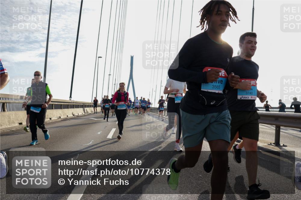 03.10.2026 - Köhlbrandbrückenlauf Yannick Fuchs http://msf.ph/oto/10774378 03.10.2026 09:33:28 Position 1 3565, 3740 meine-sportfotos.de