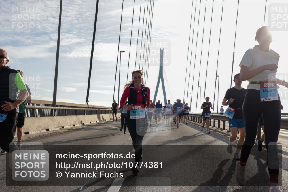 03.10.2026 - Köhlbrandbrückenlauf Yannick Fuchs http://msf.ph/oto/10774381 03.10.2026 09:33:29 Position 1 3041, 1336 meine-sportfotos.de