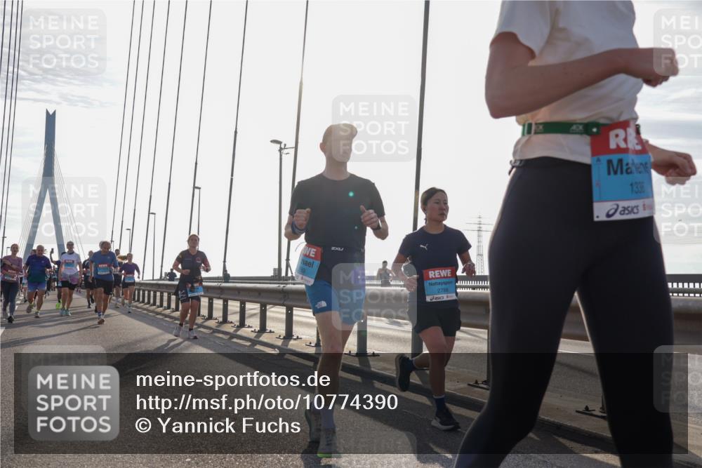 03.10.2026 - Köhlbrandbrückenlauf Yannick Fuchs http://msf.ph/oto/10774390 03.10.2026 09:33:29 Position 1 2788, 1336 meine-sportfotos.de