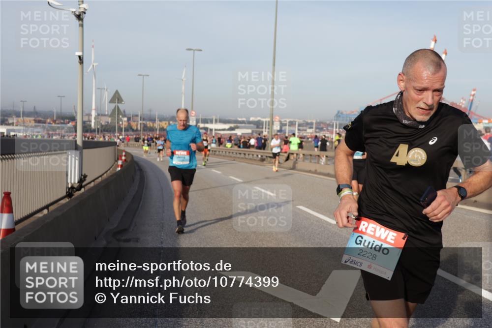 03.10.2026 - Köhlbrandbrückenlauf Yannick Fuchs http://msf.ph/oto/10774399 03.10.2026 09:38:56 Position 2 2228 meine-sportfotos.de