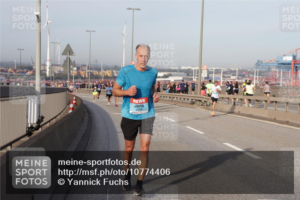 03.10.2026 - Köhlbrandbrückenlauf Yannick Fuchs http://msf.ph/oto/10774406 03.10.2026 09:38:57 Position 2 2333 meine-sportfotos.de