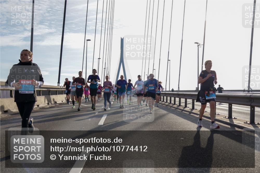 03.10.2026 - Köhlbrandbrückenlauf Yannick Fuchs http://msf.ph/oto/10774412 03.10.2026 09:33:31 Position 1 3819 meine-sportfotos.de