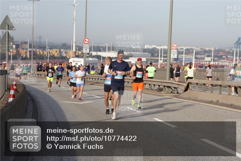03.10.2026 - Köhlbrandbrückenlauf Yannick Fuchs http://msf.ph/oto/10774422 03.10.2026 09:39:00 Position 2 1500, 2145, 500 meine-sportfotos.de