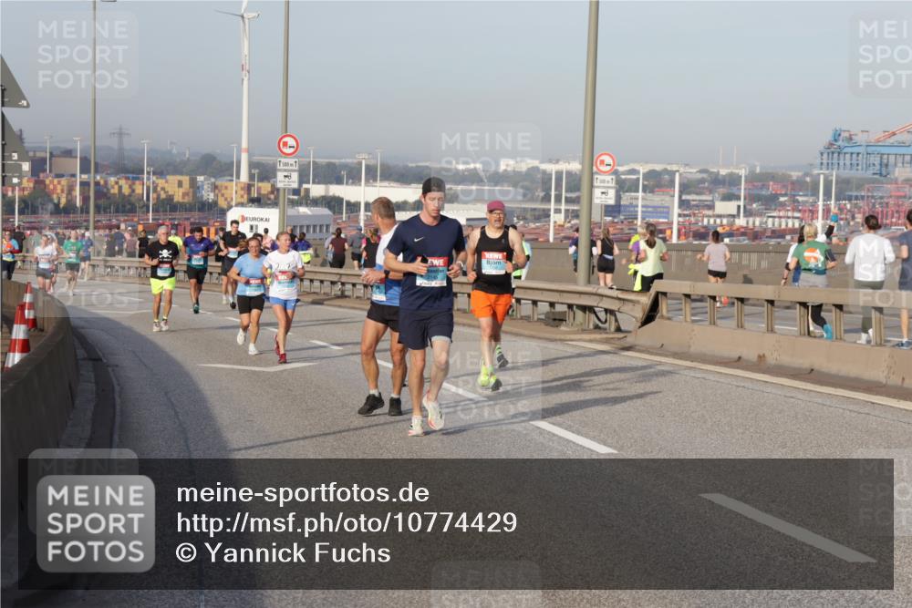 03.10.2026 - Köhlbrandbrückenlauf Yannick Fuchs http://msf.ph/oto/10774429 03.10.2026 09:39:01 Position 2  meine-sportfotos.de
