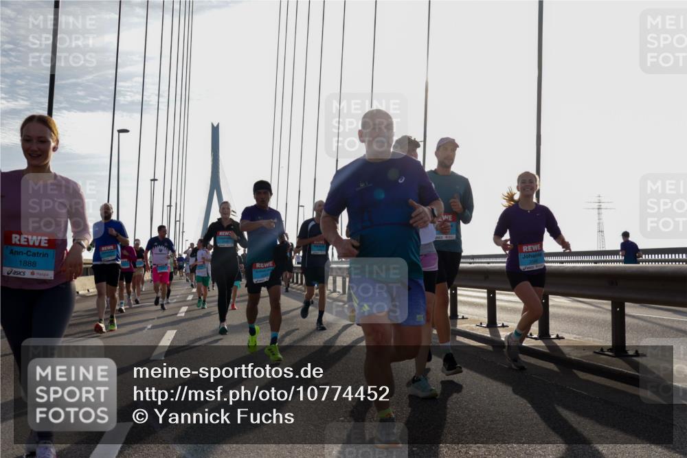 03.10.2026 - Köhlbrandbrückenlauf Yannick Fuchs http://msf.ph/oto/10774452 03.10.2026 09:33:35 Position 1 1888 meine-sportfotos.de