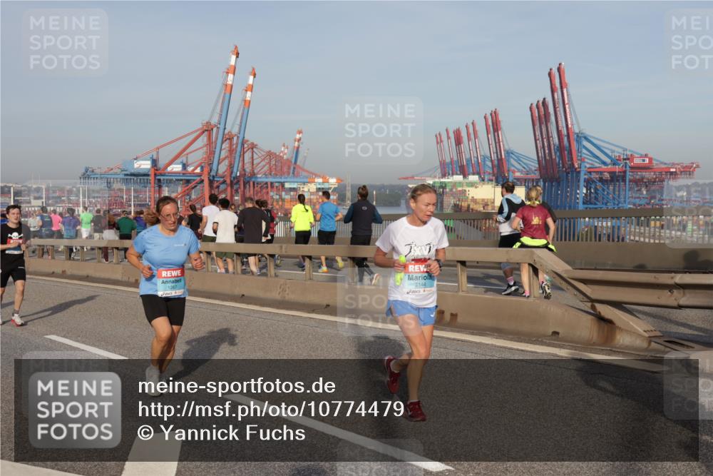03.10.2026 - Köhlbrandbrückenlauf Yannick Fuchs http://msf.ph/oto/10774479 03.10.2026 09:39:10 Position 2 1267, 2144 meine-sportfotos.de
