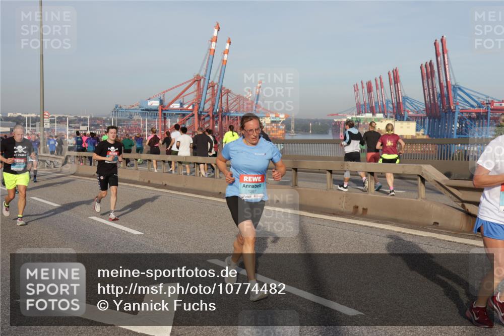 03.10.2026 - Köhlbrandbrückenlauf Yannick Fuchs http://msf.ph/oto/10774482 03.10.2026 09:39:11 Position 2 1267 meine-sportfotos.de