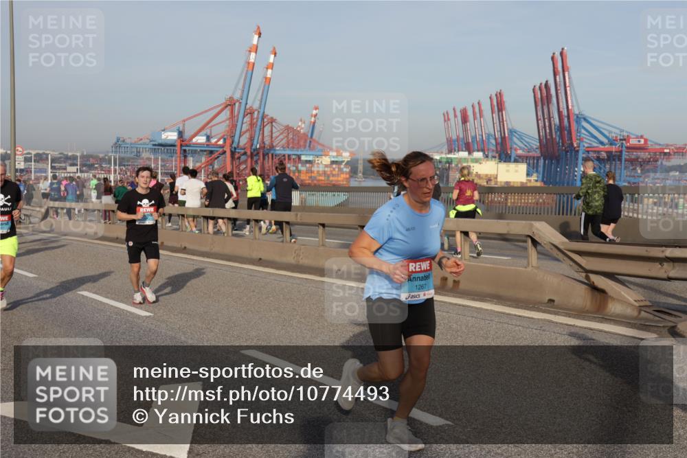 03.10.2026 - Köhlbrandbrückenlauf Yannick Fuchs http://msf.ph/oto/10774493 03.10.2026 09:39:11 Position 2 1267 meine-sportfotos.de
